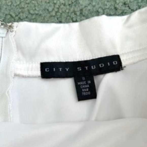 Two piece City Studio party skirt and glittery taupe top size 11 - Picture 2 of 5